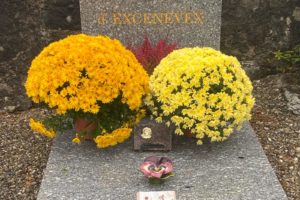 Fête de Toussaint, le cimetière paré de ses couleurs d’automne